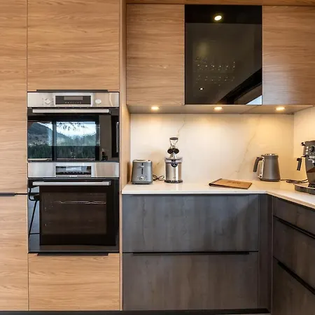Apartment Bright And Spacious In