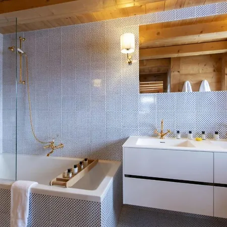 Apartment Bright And Spacious In